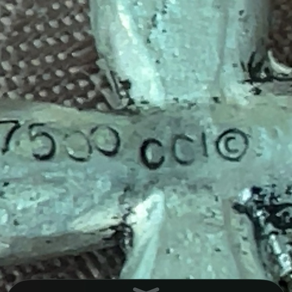 Crystal Cross - Picture 2 of 4